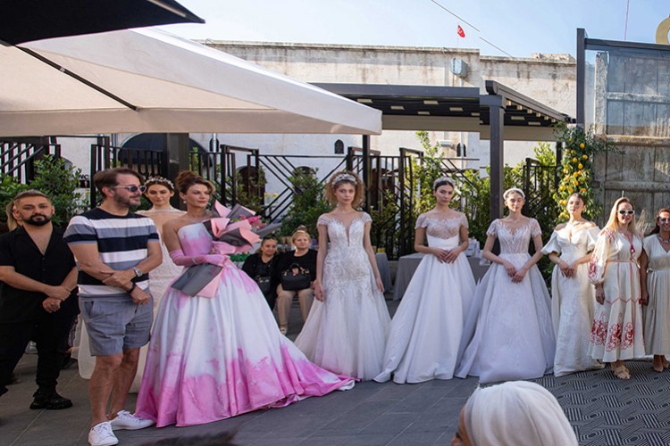 BB29'un 'Erguvan Koleksiyonu' Gaziantep'te tanıtıldı