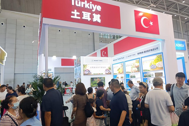 Urumçi'de yeni ticaret ve yatırım kapıları açıldı