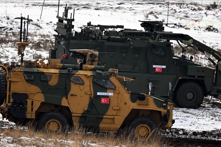 Karacılar Steadfast Dart'ta sahne aldı