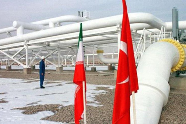 İran'dan Türkiye'ye gaz arzı başladı