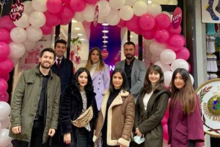 Avon, Kocaeli'de ikinci satış noktasını açtı