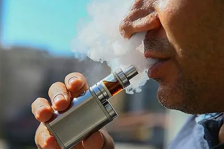 Elektronik sigara, diğer tütün mamulleri kadar tehlikeli