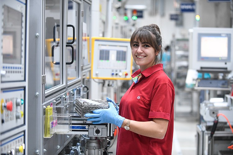 Türkiye'de 83 milyar TL satış geliri elde etti