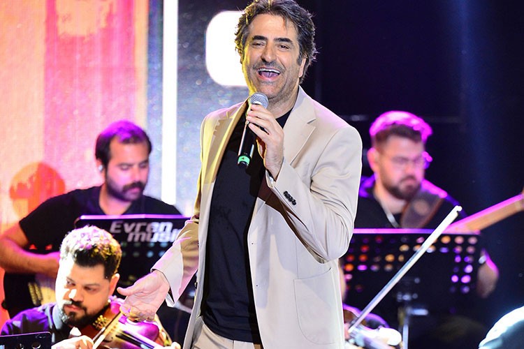 Mahsun Kırmızıgül'den sold out konser