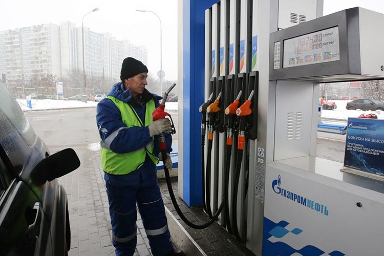 Rusya, benzin ihracat yasağının kapsamını genişletti