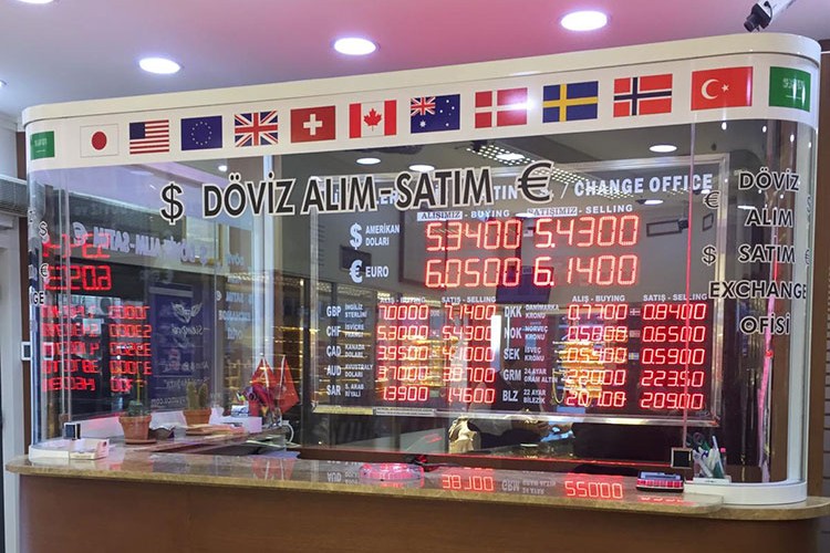 Dolar 13.78'den açıldı