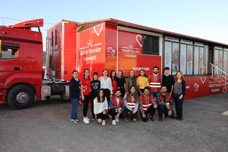 Gençlerin Her Adımında Akbank Yanlarında