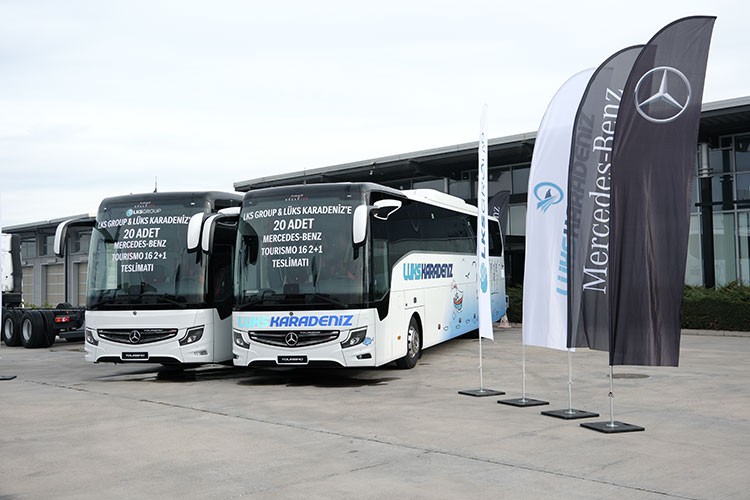 20 adet Mercedes-Benz Tourismo 16 RHD 2+1 otobüs teslimatı