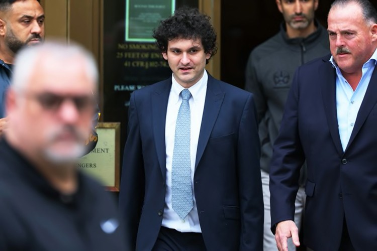 Bankman-Fried, hakkındaki "dolandırıcılık" davasında ifade verdi