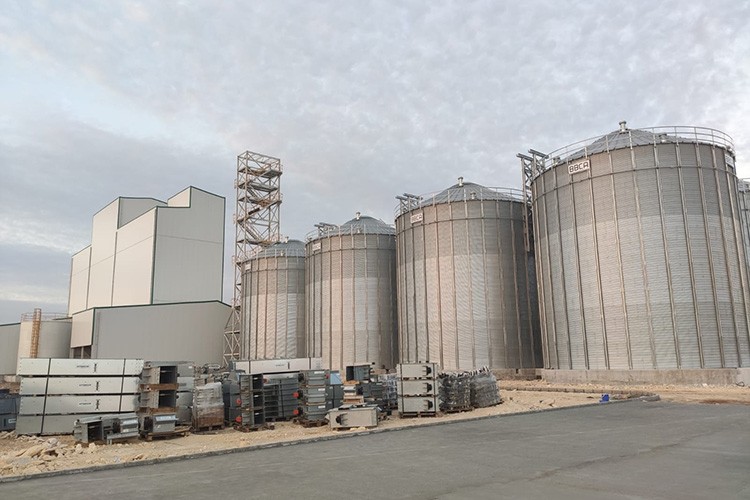 Yeni yem fabrikalarında üretim başladı