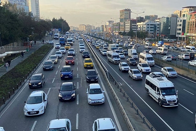 Trafiğe haziranda 193 bin 688 aracın kaydı yapıldı