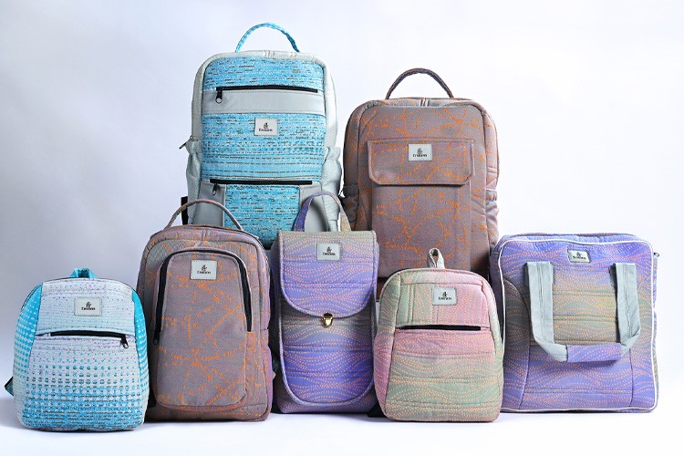 Emirates, geri dönüştürülmüş uçak içi malzemelerinden yaptığı binlerce çocuk sırt çantasını bağışlayacak