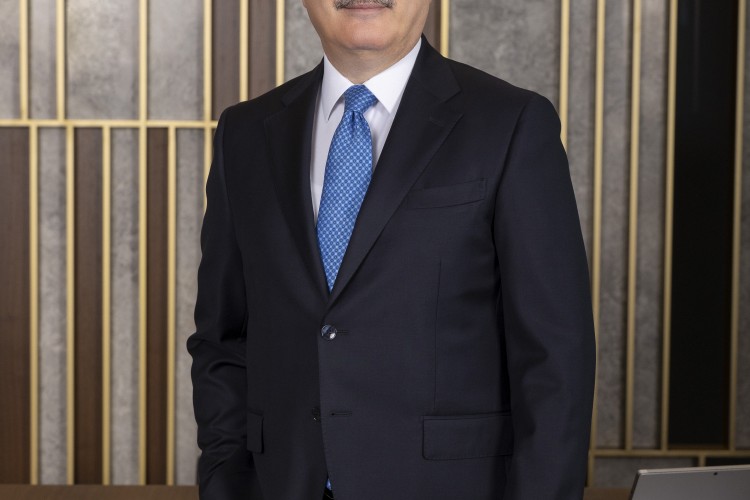 VakıfBank 2023 yılında 6,3 milyar dolar ile yurtdışından en çok kaynak sağlayan banka oldu