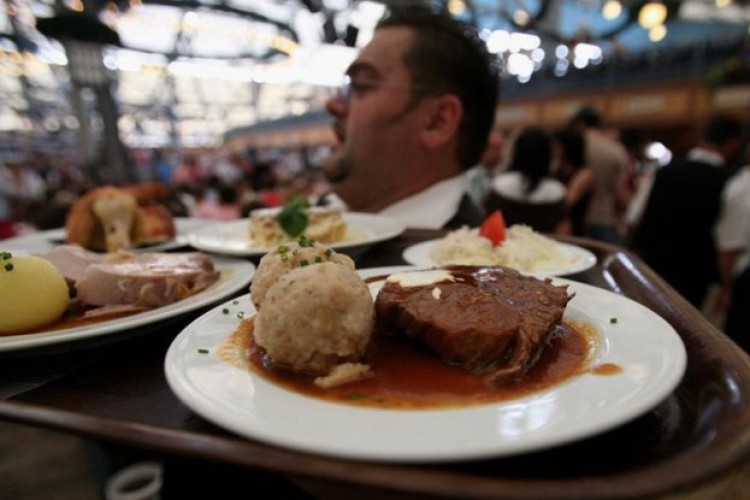 Konaklama ve yiyecek hizmeti sektörü istihdamda rekor kırdı