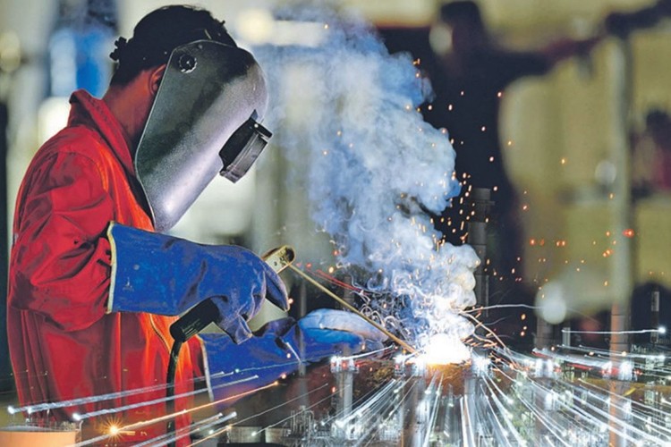 Sanayiden çift haneli 'büyüme' desteği