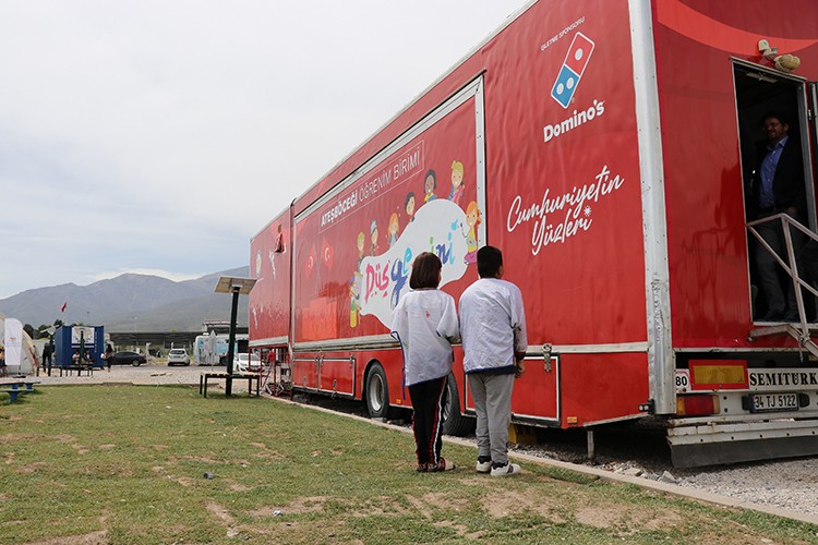 Domino's ve TEGV çocuklarımızın geleceği için el ele verdi