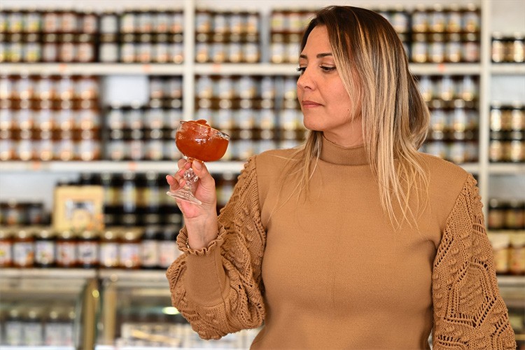 Antalya'nın 110 yıllık reçelcisi, "dünyanın ağzını" tatlandırıyor