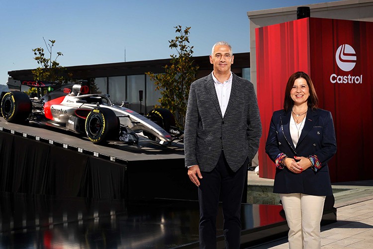 Formula 1'de yeni dönem: Audi R26 İstanbul'da