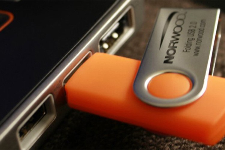 Güvenli USB sürücülere yönelik saldırı belirlendi