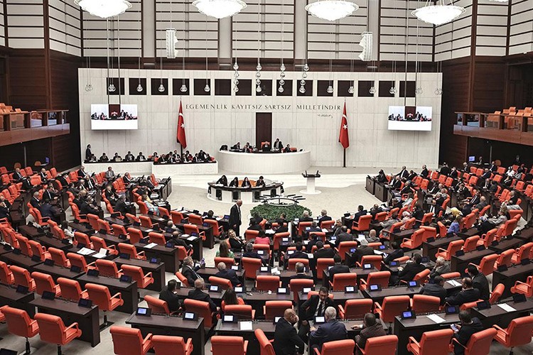 Ekonomiye ilişkin torba yasa Meclis'ten geçti