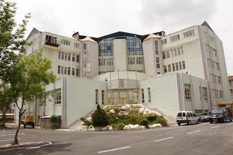 Kamu hastaneleri için 70 milyon euro borç