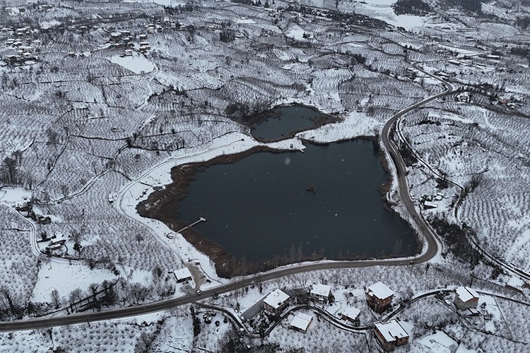 Karadeniz'de 380 yerleşim yerine ulaşım sağlanamıyor