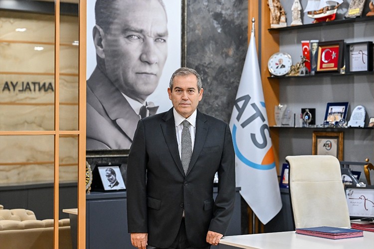 Antalya'nın ülke ekonomisine katkısı 20 milyar dolar