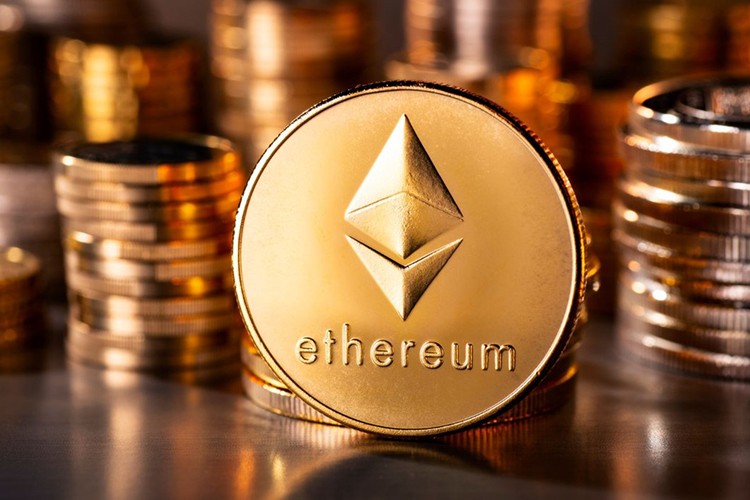 Ethereum 4 bin doları aştı