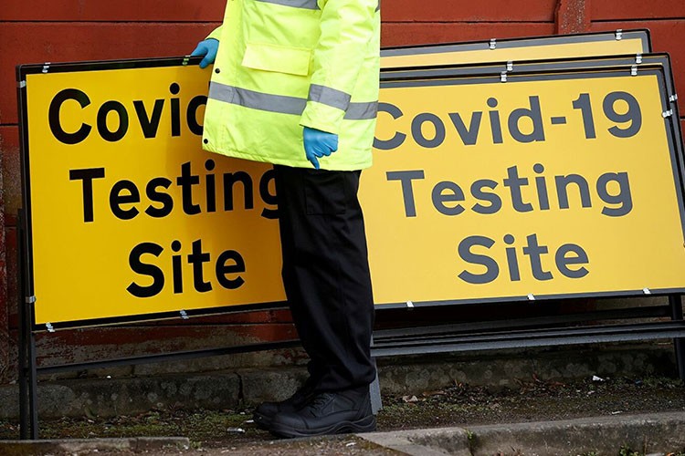 İngiltere Türkiye'yi gene sarı listede bıraktı