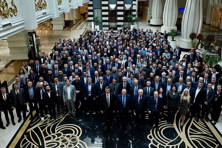 Final Eğitim Kurumları, 46. yıl vizyon toplantısını gerçekleştirdi