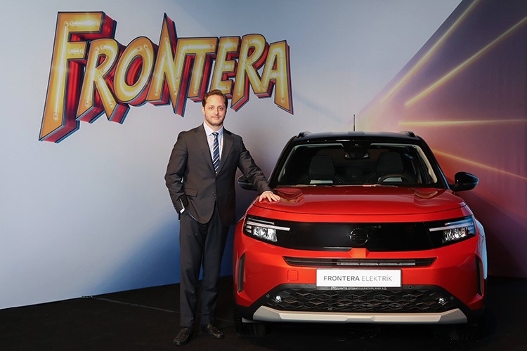 Opel 2026'da elektrikli SUV atağına hazırlanıyor