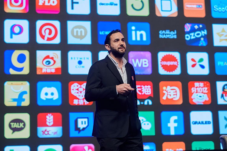 E-Ticaret 2024'te Büyümeye Devam Edecek