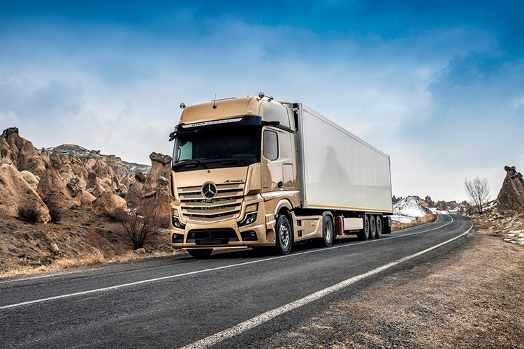 Mercedes-Benz Kamyon Finansman'dan Ağustos ayına özel fırsatlar