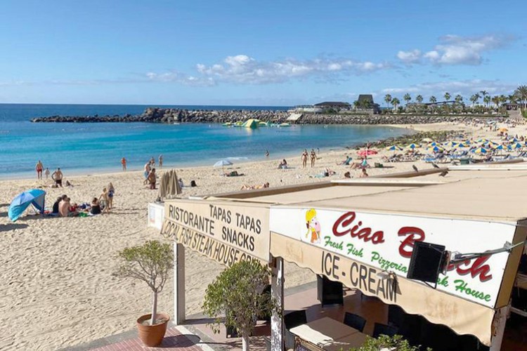 Avrupa'da önlemler gevşetiliyor