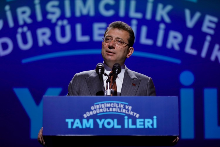 'GİRİŞİMCİ VE SÜRDÜRÜLEBİLİR İSTANBUL İÇİN TAM YOL İLERİ' SUNUMUNDA KONUŞTU