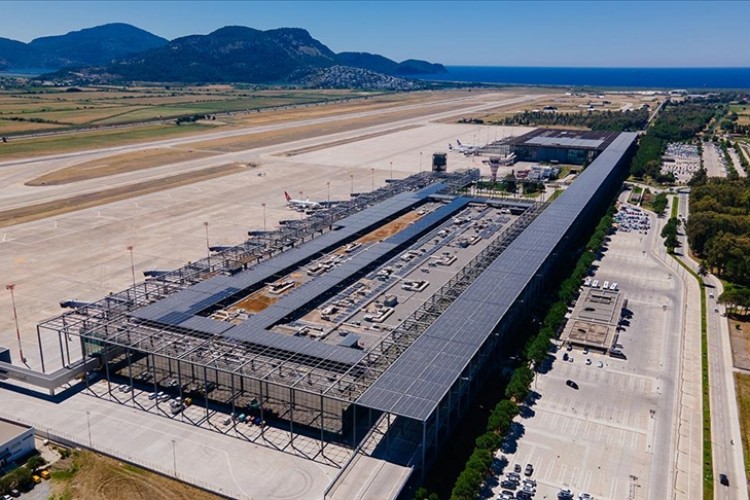 YDA Dalaman Havalimanı elektriğini güneş enerjisinden karşılamaya başladı