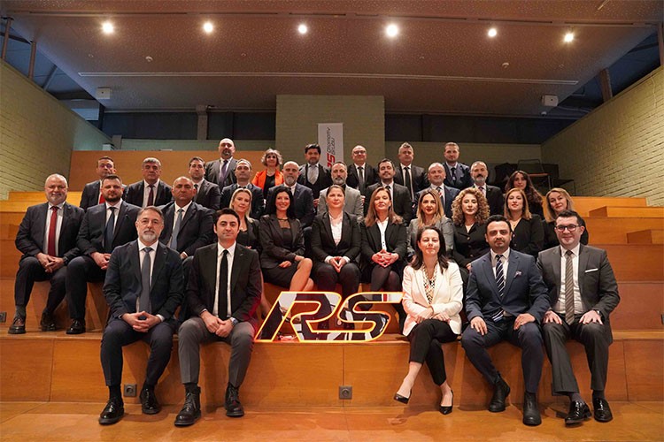 RS 5.0 Dönüşümü Otomotive