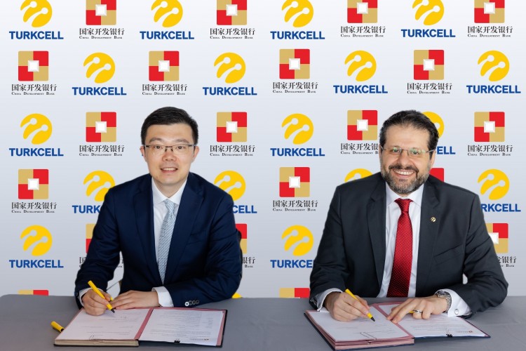Turkcell Çin Kalkınma Bankası ile 300 milyon euro'luk kredi anlaşması için ön protokol imzaladı