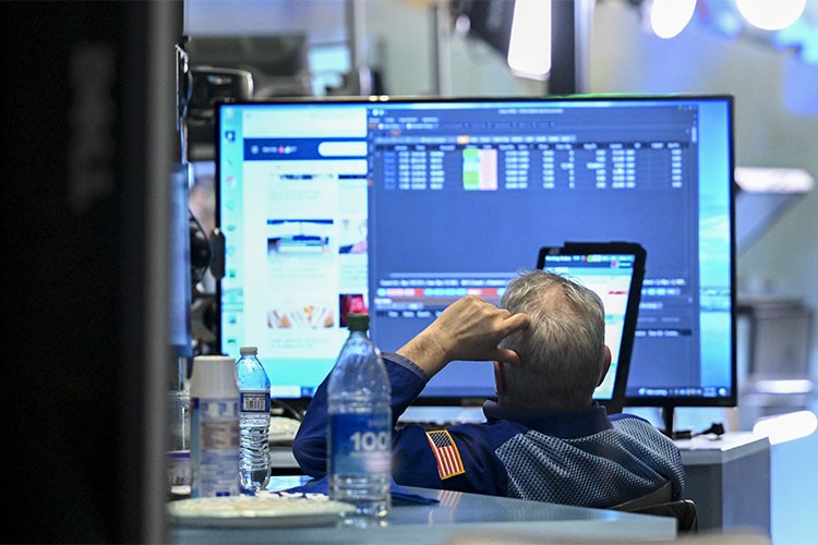 NY borsası Fed'in faiz kararı öncesi yükselişle açıldı