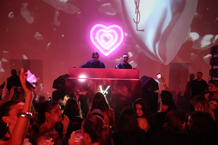 YSL Beauty'nin Miami Davetine Afra Saraçoğlu Katıldı