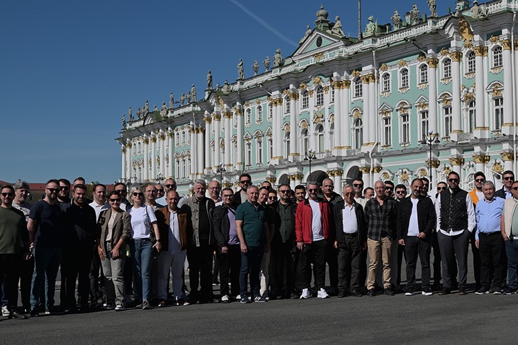 Bien'in En İyileri St. Petersburg'ta Buluştu