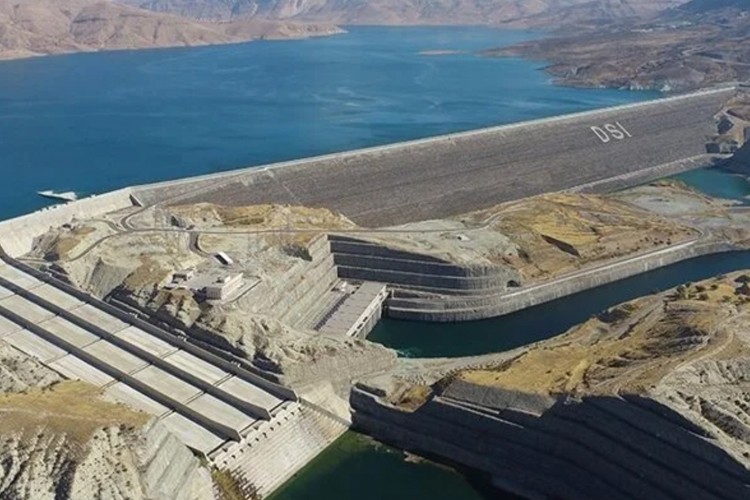 Elektrik üretimi Şubat'ta yüzde 8,2 arttı