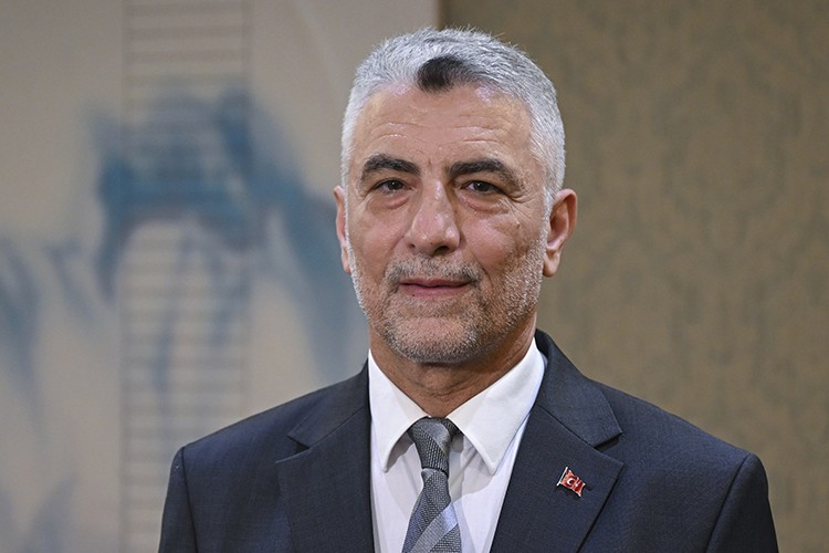 "Cari işlemler açığında düşüş devam edecek"