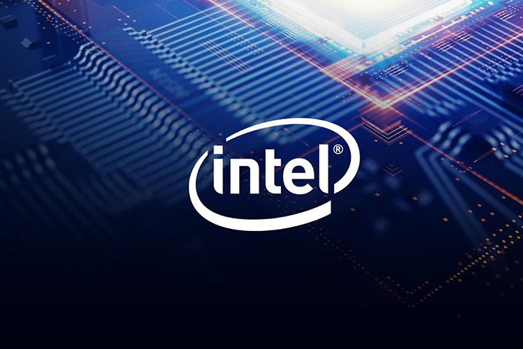 Intel'in ikinci çeyrek geliri beklentileri aştı