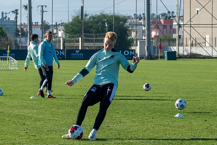 Antalya'ya futbol takımlarının kamp talebi artıyor