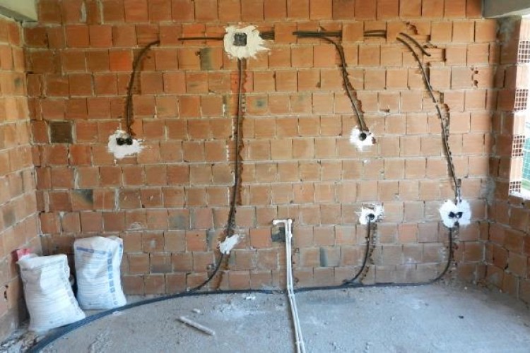 "Tesisatlar saatli bomba gibi, ne zaman patlayacağı belli değil"