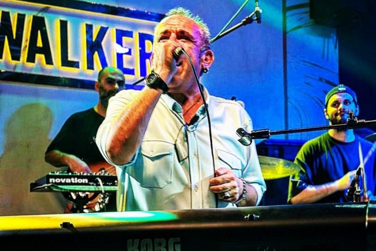 Barış Yıldırım: Hem mekana hem sahneye renk katıyor