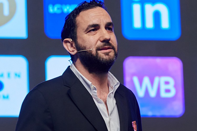 E-Ticaret 2024'te Büyümeye Devam Edecek