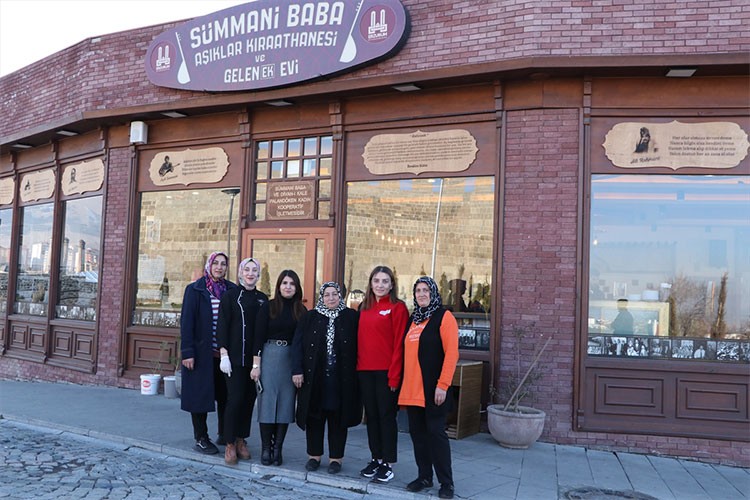 Kentin edebiyat mirasını yöresel lezzetlerle harmanlayarak yaşatıyor