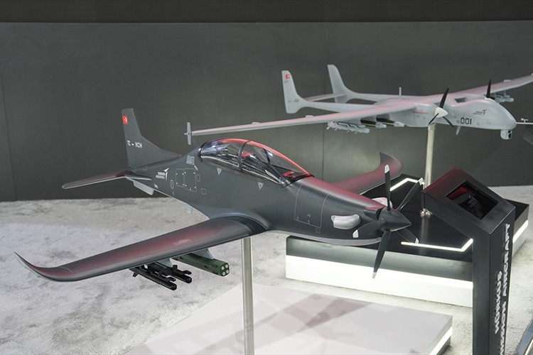 Türkiye'nin milli hava platformları Afrika'da kanatlanıyor